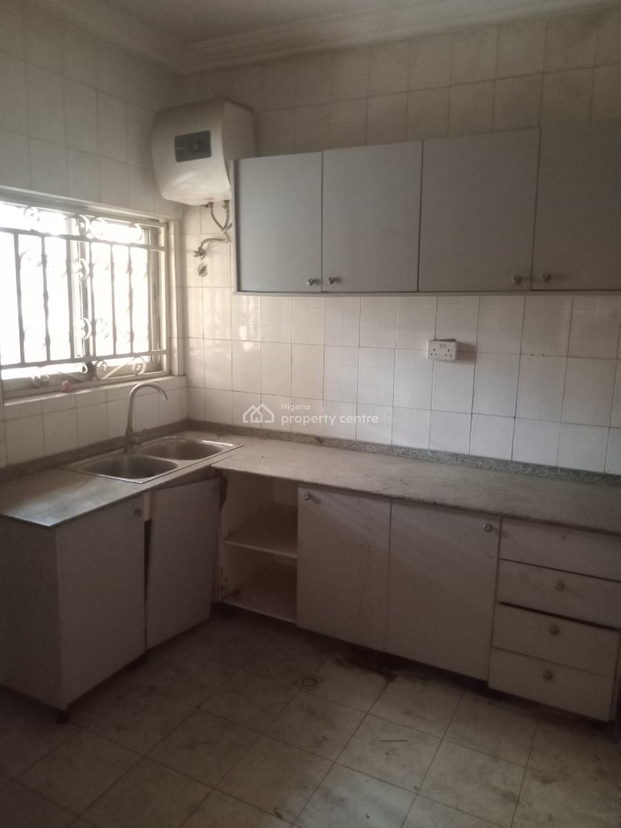 a Good Spacious 3bedroom Flat for Office Use Only., Utako District Abuja. ( Office Use Only ), Utako, Abuja, Flat / Apartment for Rent