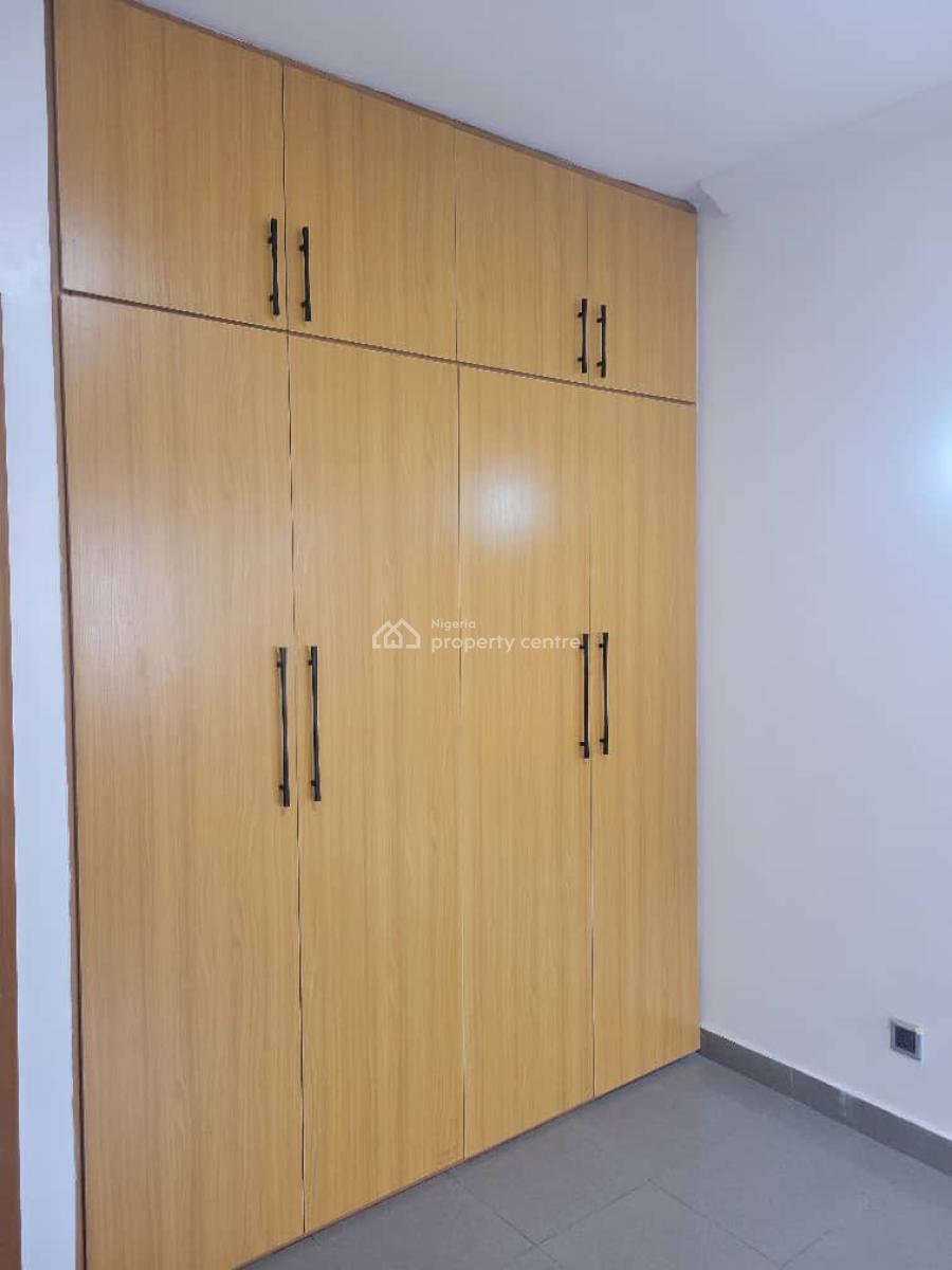 Four Bedroom Terrace with Bq, Lekki Phase 1, Lekki, Lagos, House for Rent