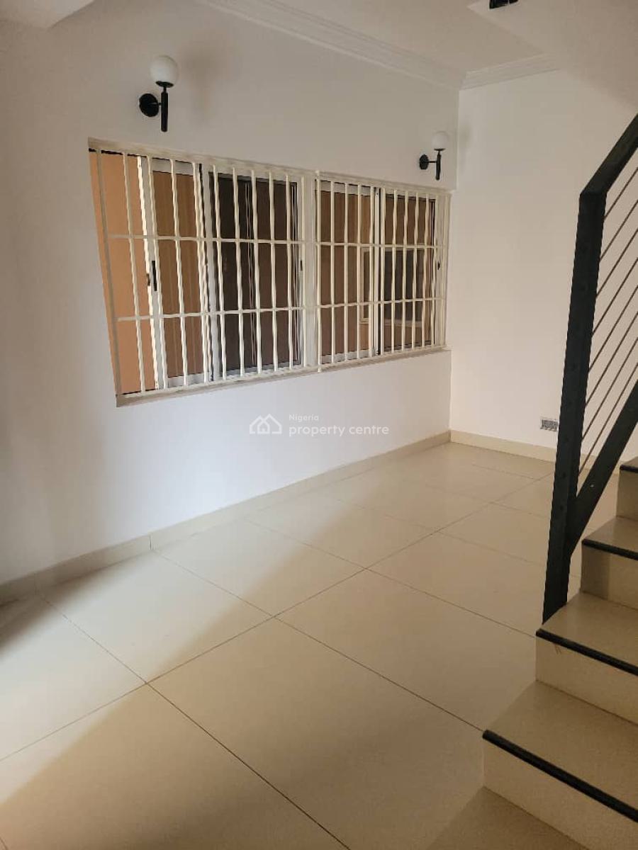 Four Bedroom Terrace with Bq, Lekki Phase 1, Lekki, Lagos, House for Rent