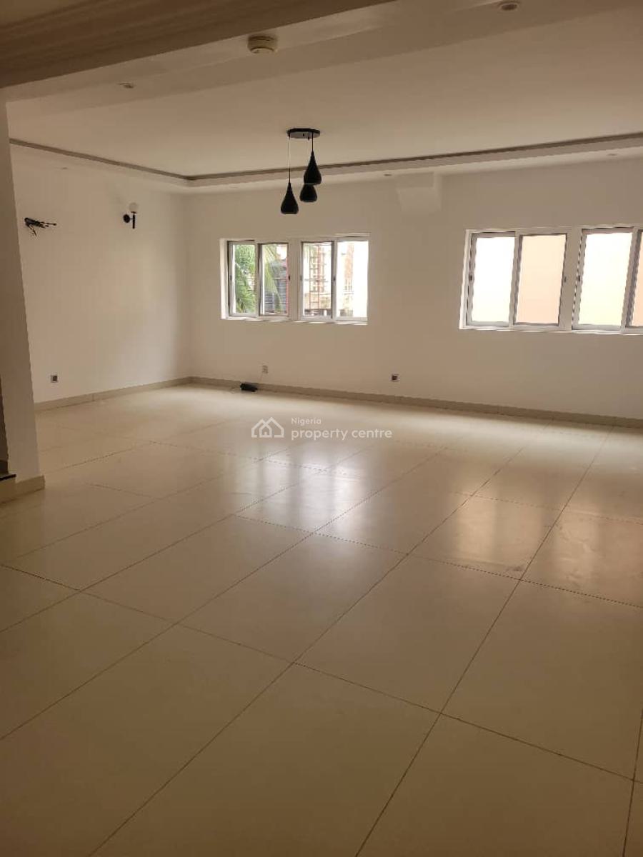 Four Bedroom Terrace with Bq, Lekki Phase 1, Lekki, Lagos, House for Rent