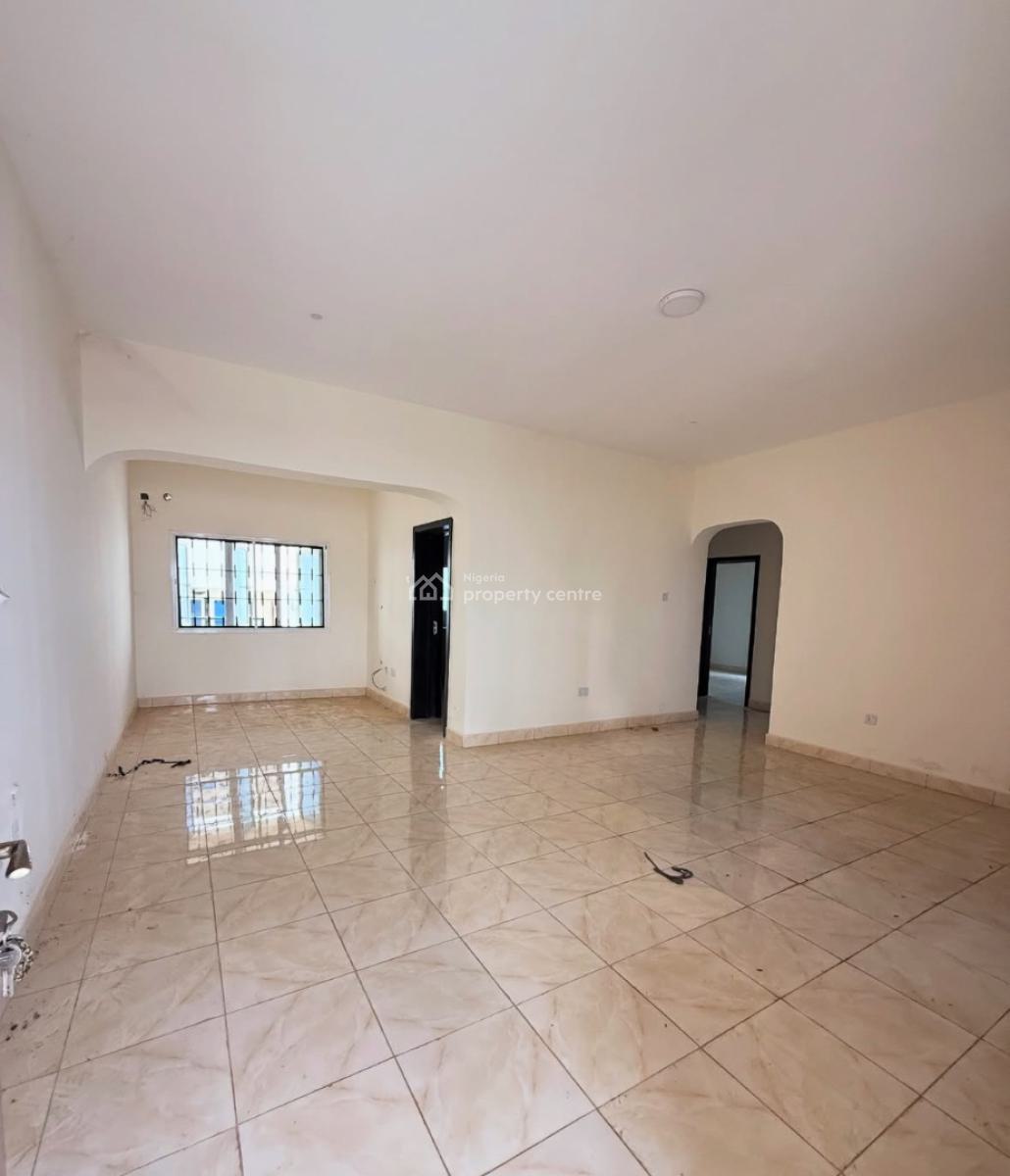 1bedroom Flat in a Clean Estate, Jahi, Inside a Tarred Estate. 2minutes Untarred Road to The House, Jahi, Abuja, Mini Flat (room and Parlour) for Rent