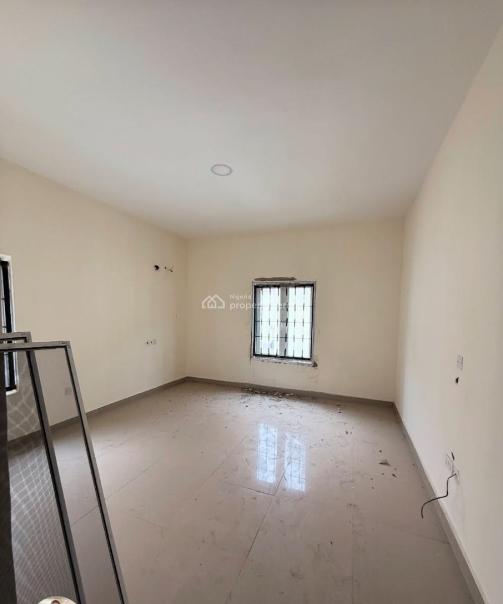 2bedroom Flat Inside a Fully Tarred Estate, Jahi Inside a Fully Tarred Estate, 2minutes Untarred Road to The Estat, Jahi, Abuja, Flat / Apartment for Rent