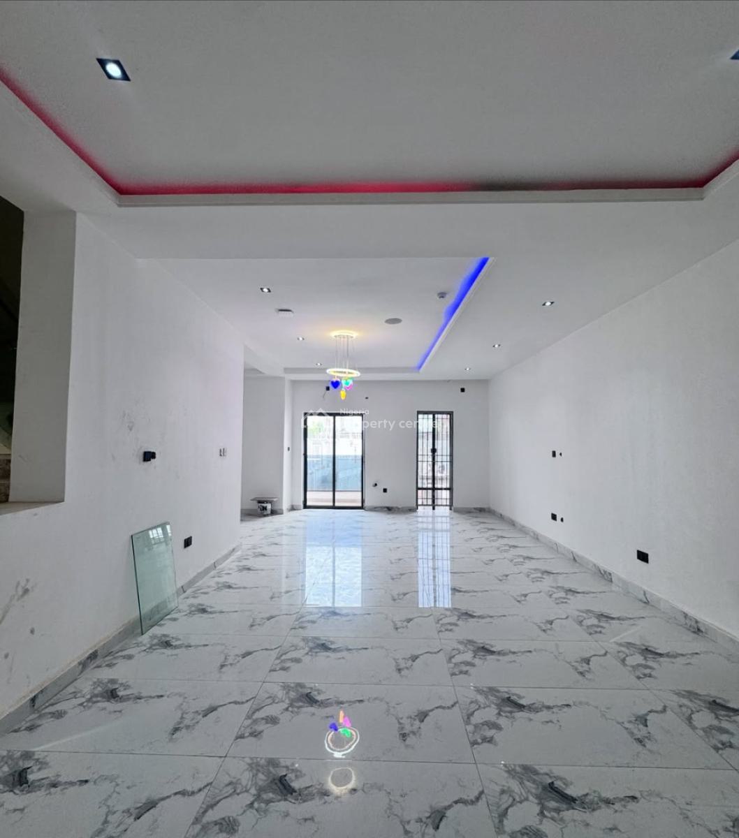 Elegant 5-bedroom Semi Detached Duplex with 2 Basement Rooms, Wuye, Abuja, Semi-detached Duplex for Sale