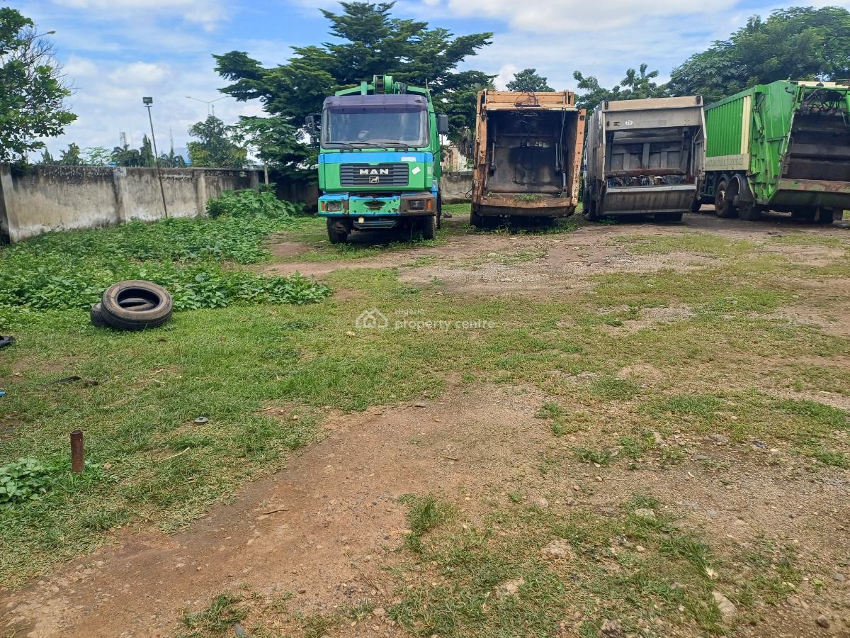 Fenced & Gated Empty Land in a Prime Location, Wuye, Abuja, Warehouse for Rent