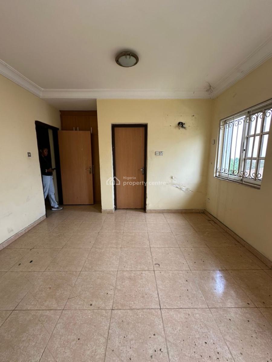 Spacious and Decent 3 Bedrooms Apartment, Maitama District, Abuja, Flat / Apartment for Rent