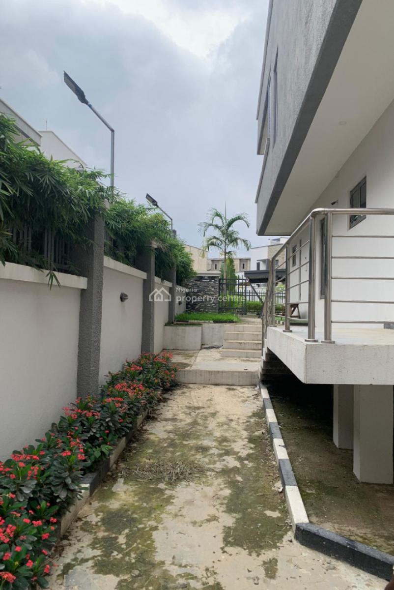 5 Bedroom Fully Detached Duplex with 2 Rooms Bq, Wuye, Abuja, Detached Duplex for Sale