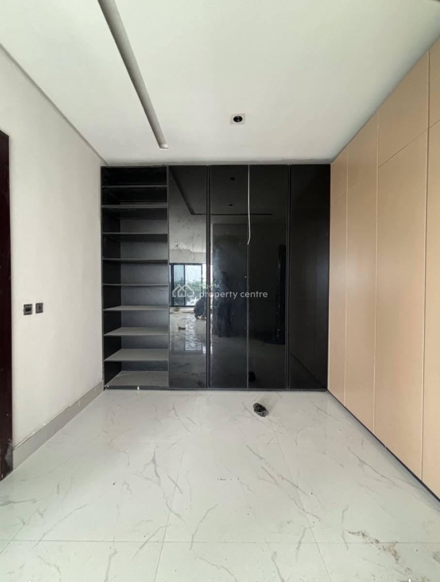 4bedroom & 5 Bedrooms in Ikoyi Lagos, Ikoyi, Lagos, Block of Flats for Sale