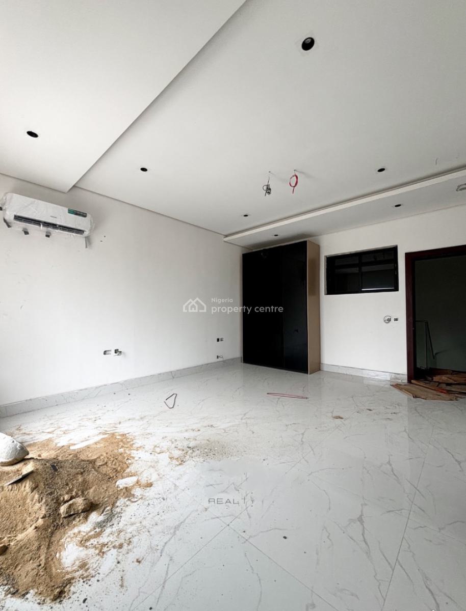 4bedroom & 5 Bedrooms in Ikoyi Lagos, Ikoyi, Lagos, Block of Flats for Sale