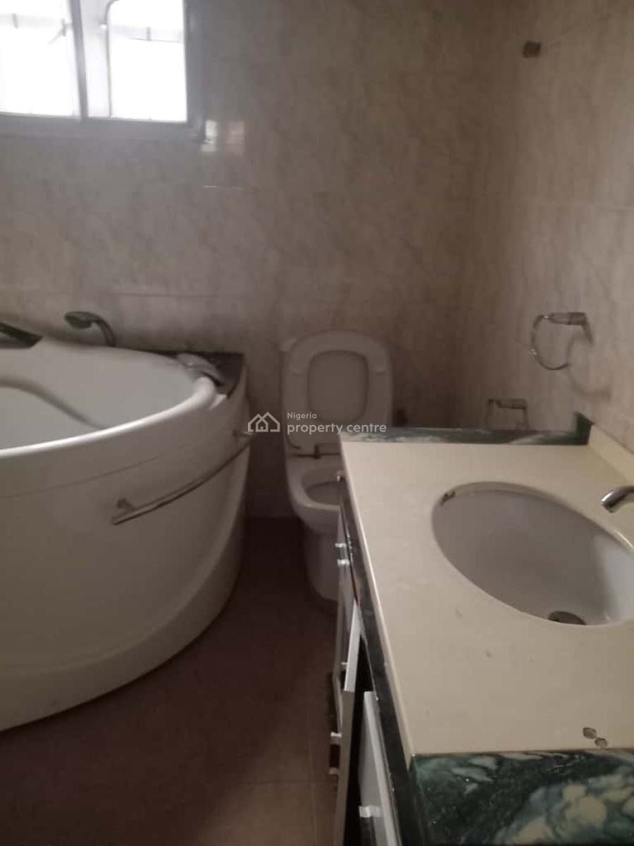 5 Bedrooms Detached Duplex with Bq, Carlton Gate Estate, By Chevron Drive, Lekki, Lagos, Detached Duplex for Rent