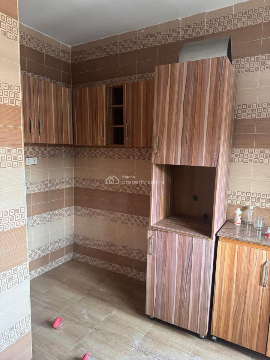 Newly Renovated 3 Bedroom Duplex with Excellent Facilities, Ilaje, Ajah, Lagos, Terraced Duplex for Rent