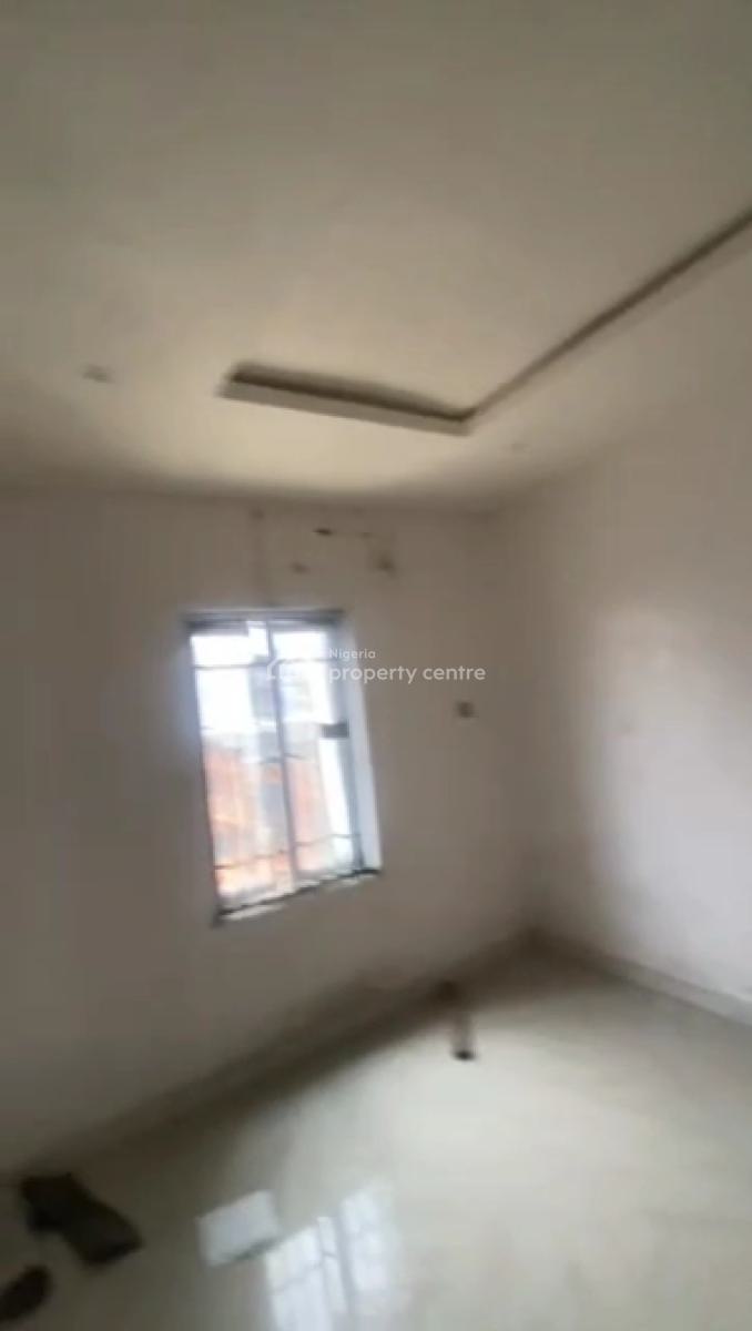 Brand New Specious 2 Bedroom Flat Up Flat, Adekunle, Yaba, Lagos, Flat / Apartment for Rent