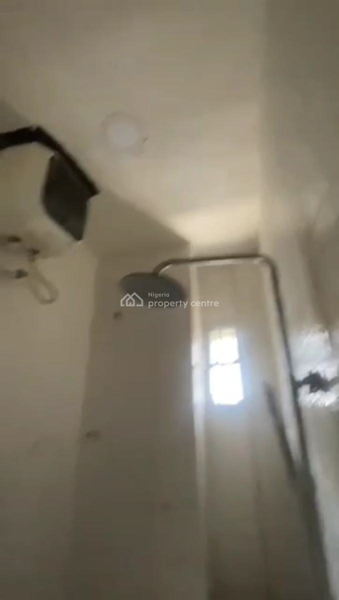 Brand New Specious 2 Bedroom Flat Up Flat, Adekunle, Yaba, Lagos, Flat / Apartment for Rent