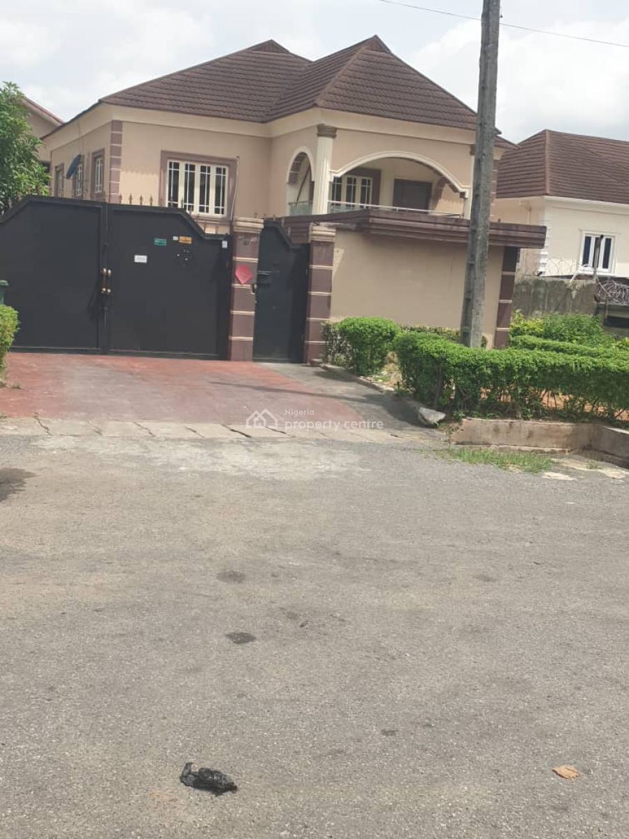 Just Out)  4bedroom Detached Duplex with Bq on 500sqm at Magodo Gra Ph, Gra Phase 2, Magodo, Lagos, Detached Duplex for Sale