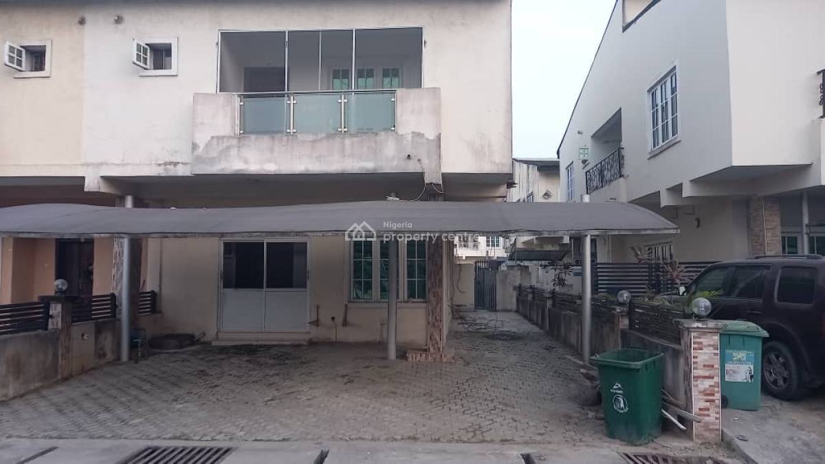 Distress Property 4bed Semi Detached Duplex in a Fully Serviced Estate, Ajah ,lagos ,nigeria, Ajah, Lagos, Semi-detached Duplex for Sale