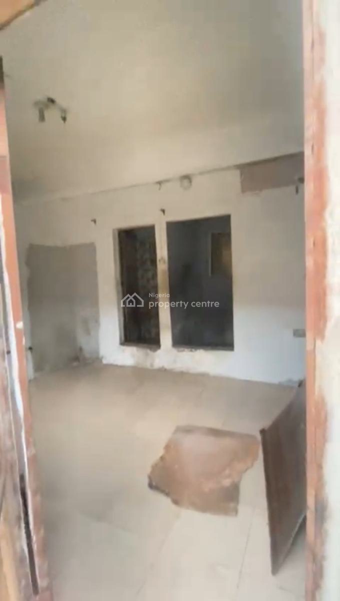 a Standard Roomself-con, Off Odunsi, Bariga, Shomolu, Lagos, Self Contain (single Rooms) for Rent
