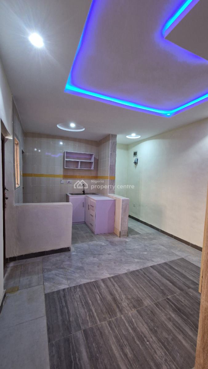 Units of Newly Built Room and Parlour, Opposite Abbey Technical School, Akala Express, Ibadan, Oyo, Mini Flat (room and Parlour) for Rent