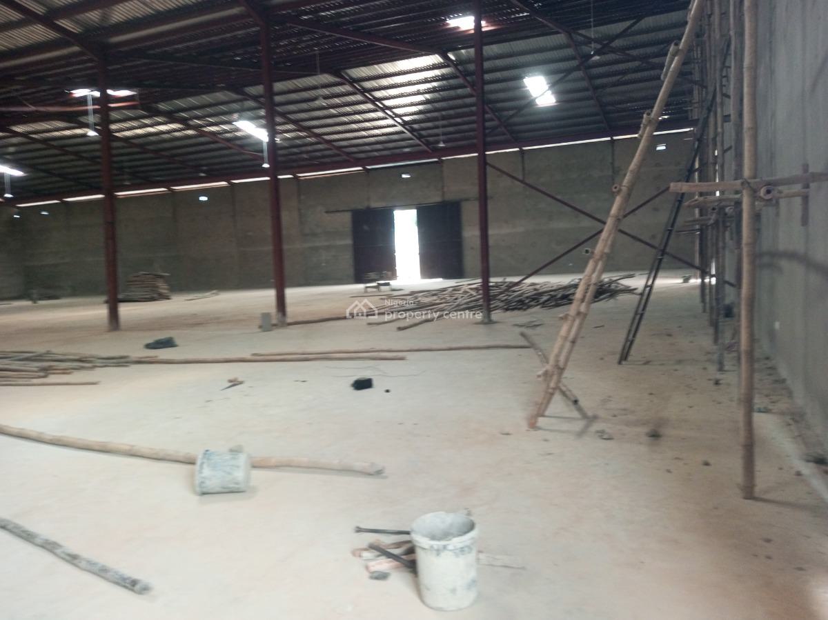 Warehouse, Along Lagos Ibadan Express Way, Before Interchange, Ogun State, Obafemi Owode, Ogun, Warehouse for Rent