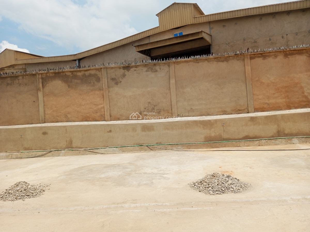 Warehouse, Along Lagos Ibadan Express Way, Before Interchange, Ogun State, Obafemi Owode, Ogun, Warehouse for Rent