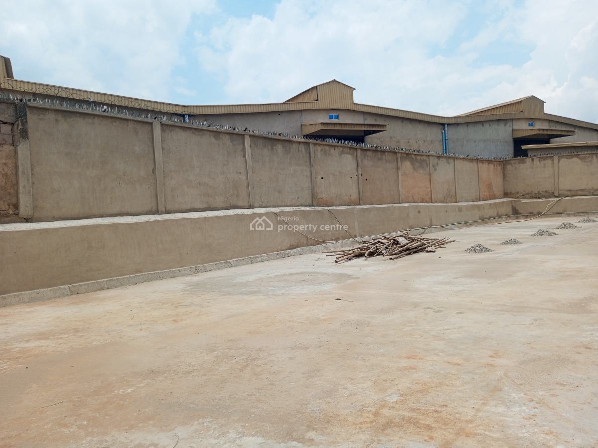 Warehouse, Along Lagos Ibadan Express Way, Before Interchange, Ogun State, Obafemi Owode, Ogun, Warehouse for Rent