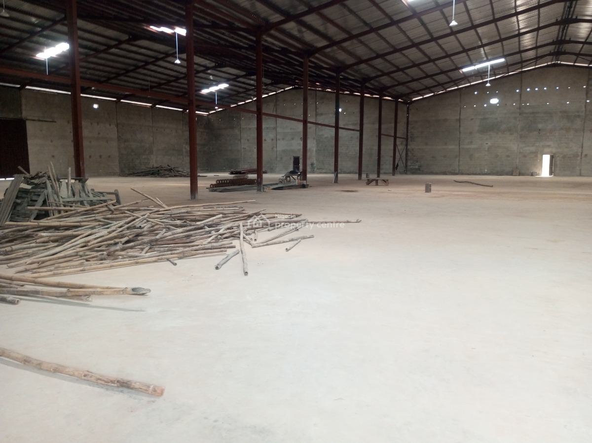 Warehouse, Along Lagos Ibadan Express Way, Before Interchange, Ogun State, Obafemi Owode, Ogun, Warehouse for Rent