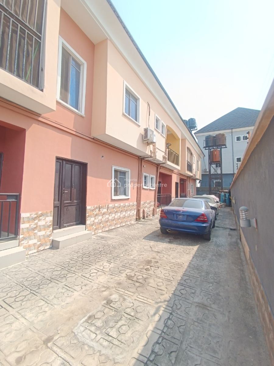 2 Bedroom Flat (upstairs), Olokonla, Sangotedo, Ajah, Lagos, Flat / Apartment for Rent