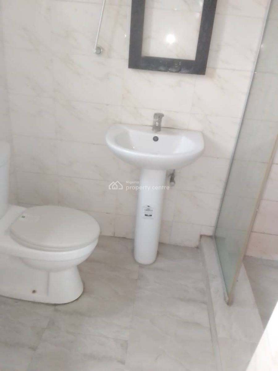 Standared 3 Bedroom Flat, Akins Estate, Ajah, Lagos, House for Rent