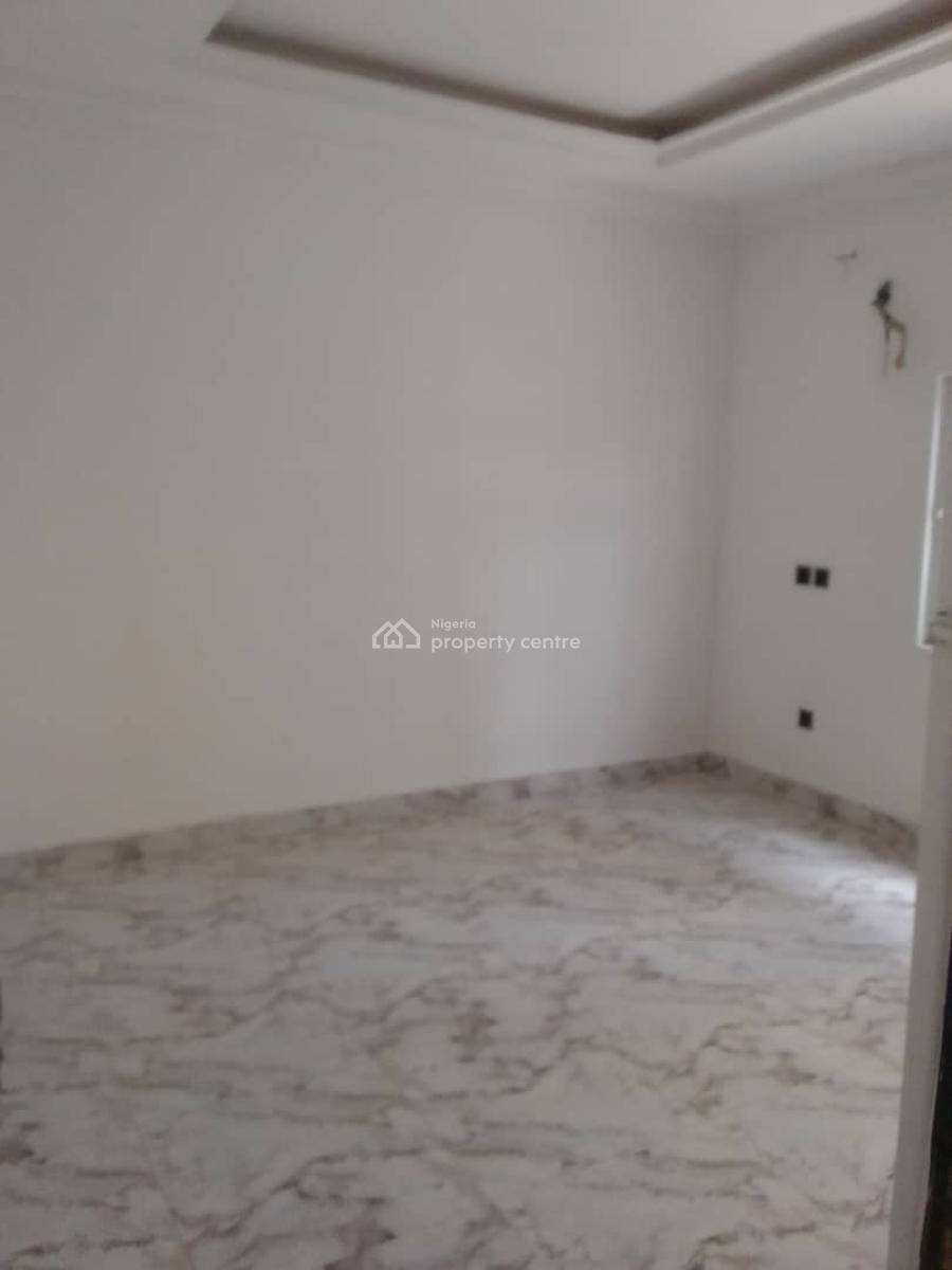 Standared 3 Bedroom Flat, Akins Estate, Ajah, Lagos, House for Rent