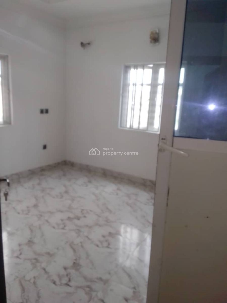 Standared 3 Bedroom Flat, Akins Estate, Ajah, Lagos, House for Rent