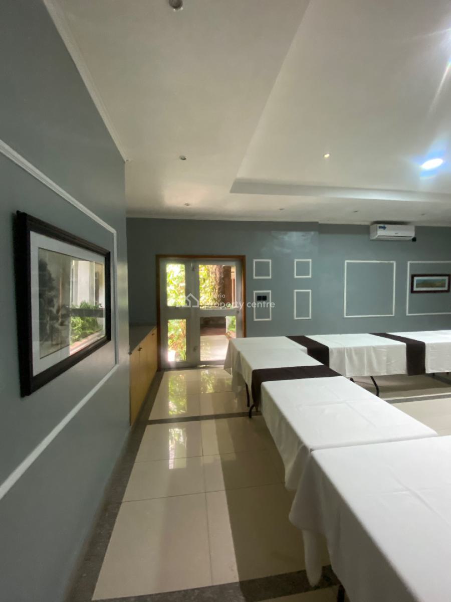 Newly Out Conference Hall, Ikoyi, Lagos, Conference / Meeting / Training Room for Rent