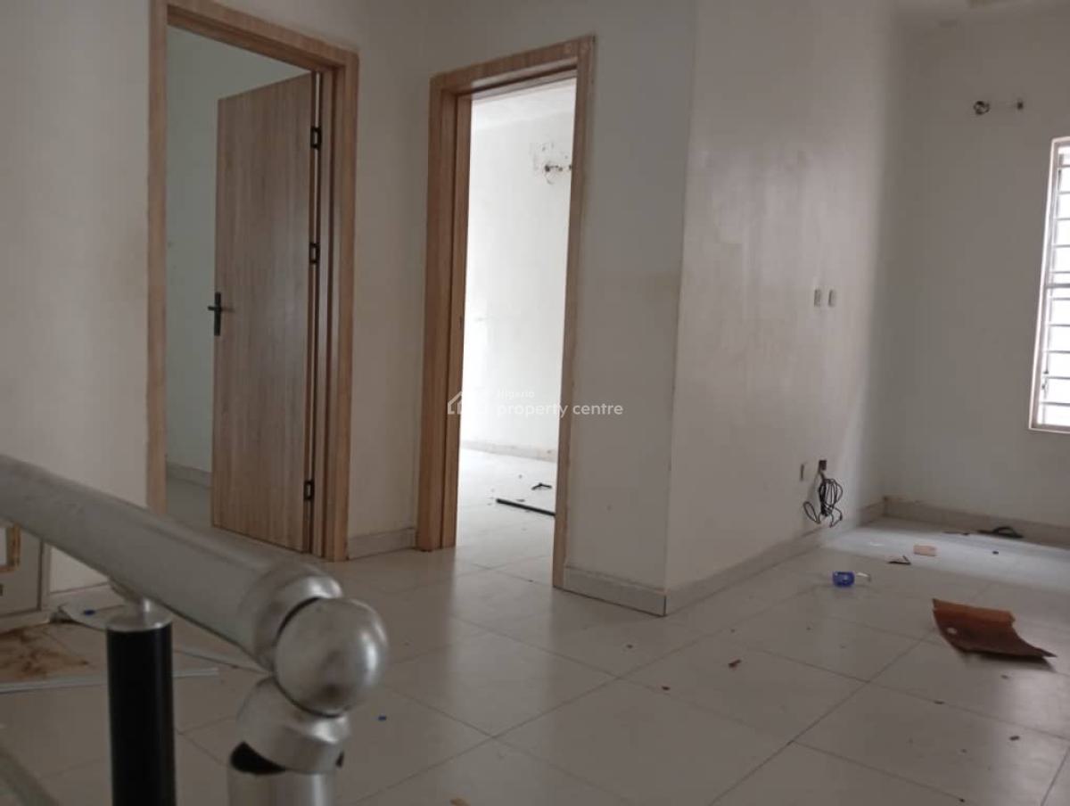 Spacious 4 Bedrooms Terraced Duplex Available, Orchid Road, Lekki, Lagos, Terraced Duplex for Rent