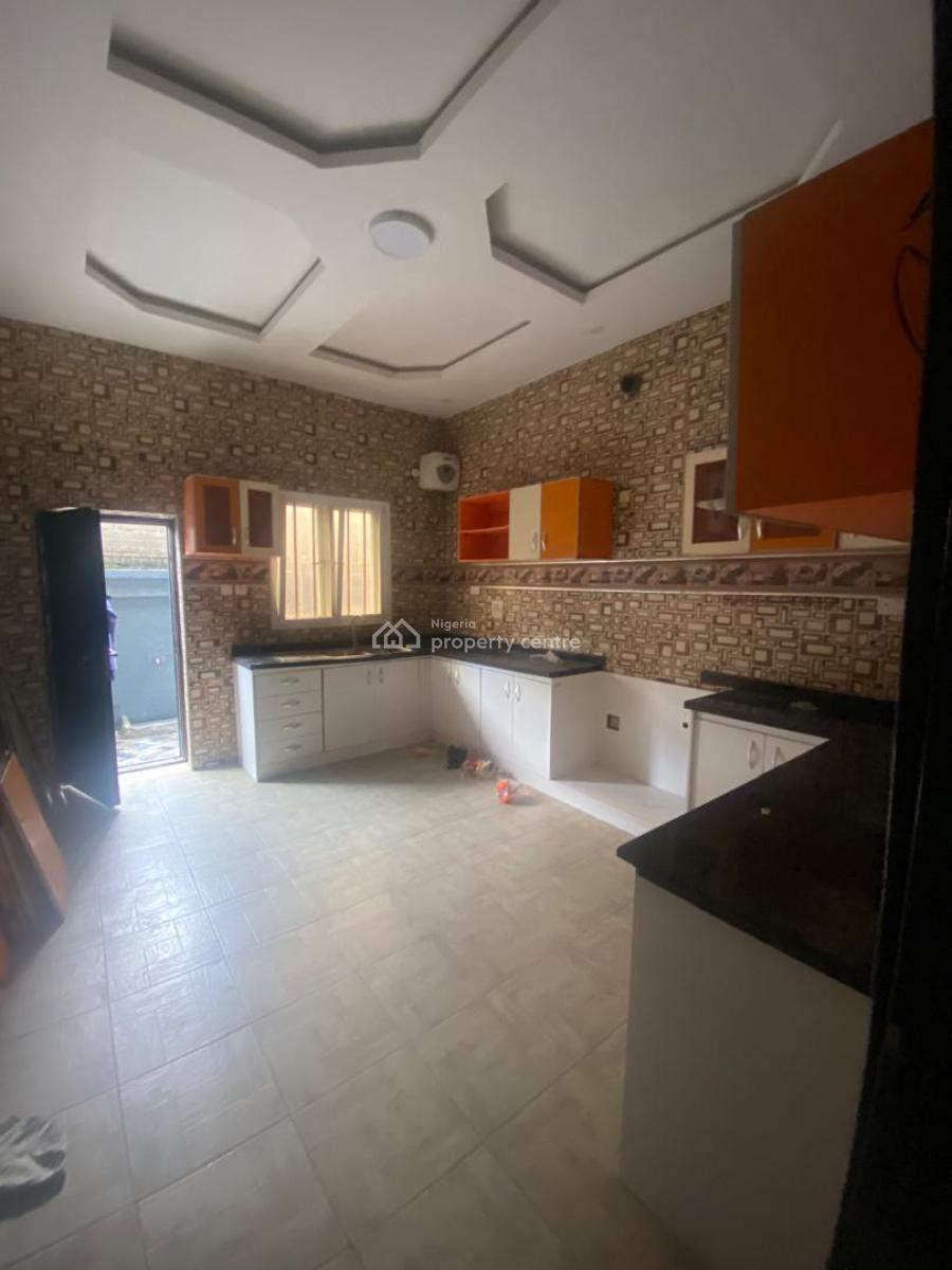 Newly Revamped Serviced 3 Bedroom Terrace Duplex in Marwa Lekki Right, Marwa Lekki Right, Lekki Phase 1, Lekki, Lagos, Terraced Duplex for Rent