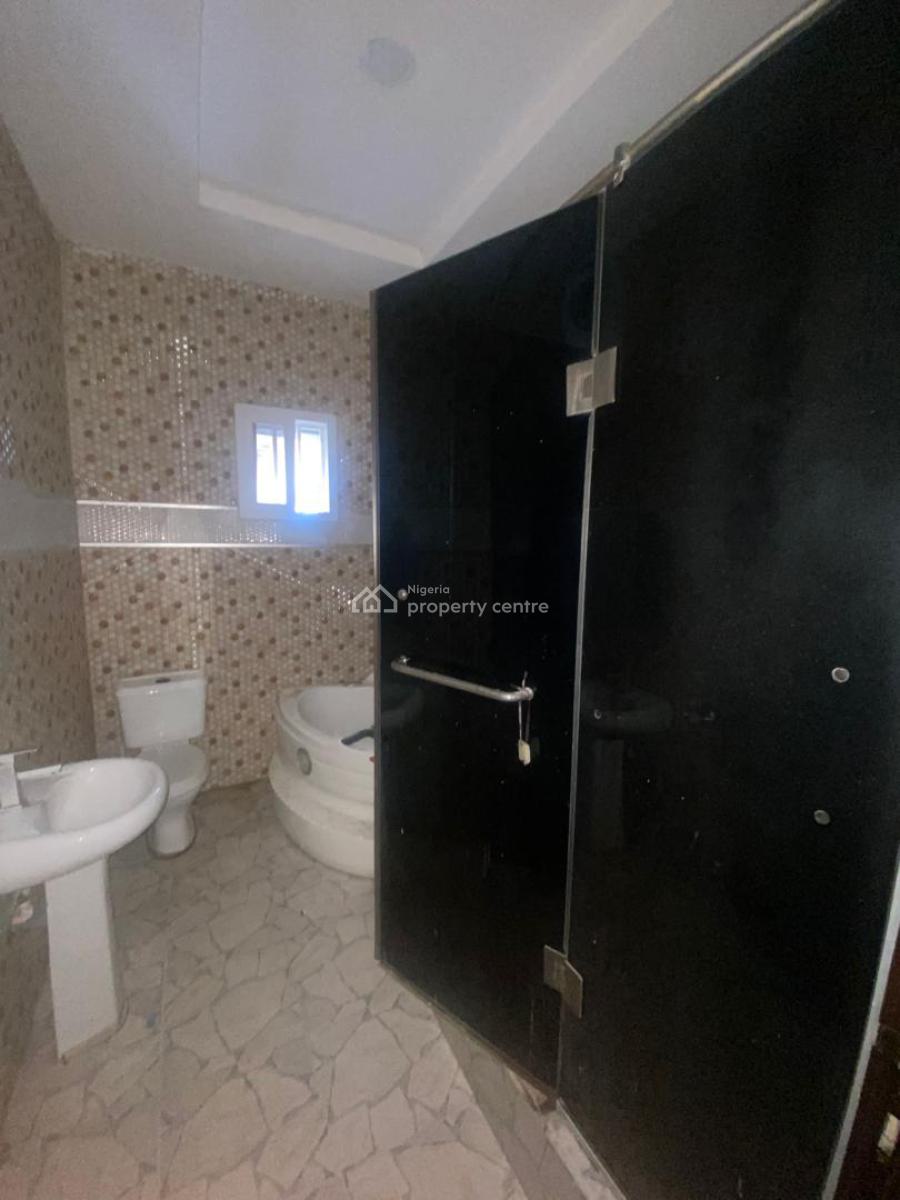 Newly Revamped Serviced 3 Bedroom Terrace Duplex in Marwa Lekki Right, Marwa Lekki Right, Lekki Phase 1, Lekki, Lagos, Terraced Duplex for Rent