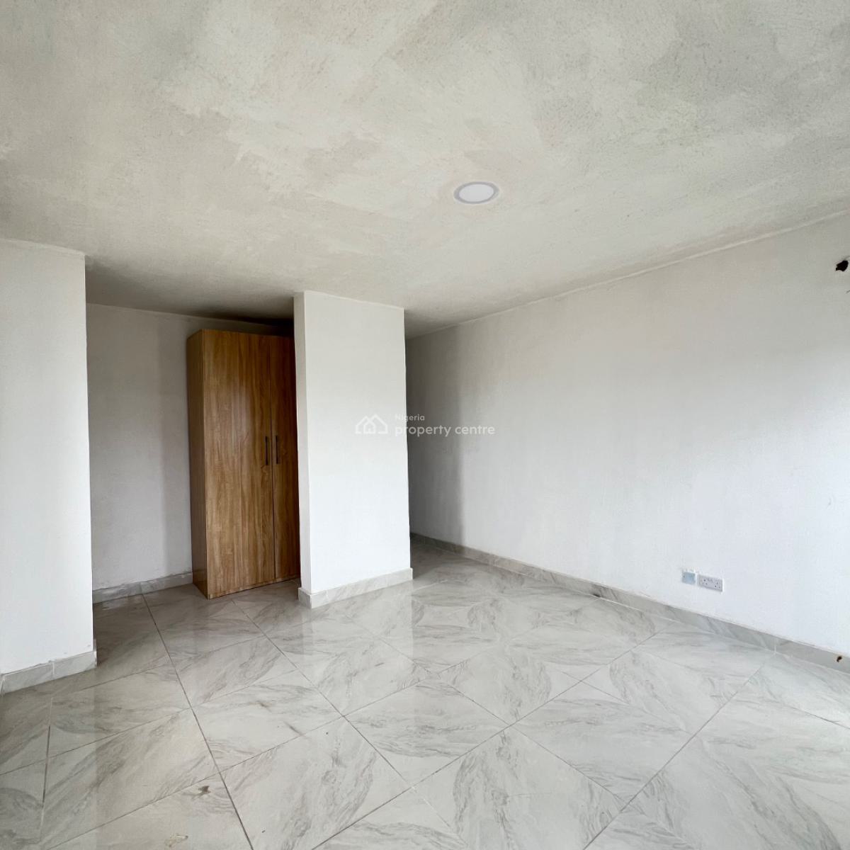 1/2 Bed 94.5/200 Million, Lekki Phase 1, Lekki, Lagos, Flat / Apartment for Sale