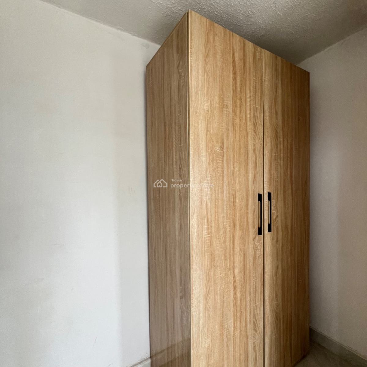 1/2 Bed 94.5/200 Million, Lekki Phase 1, Lekki, Lagos, Flat / Apartment for Sale