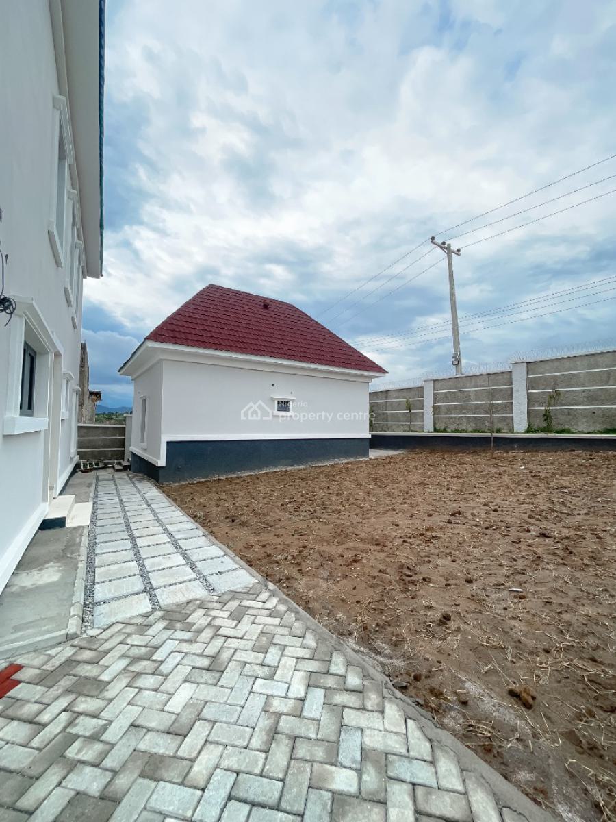 Exclusive 5 Bedrooms Detached Duplex + 2 Bq, Life Camp, Abuja, Detached Duplex for Sale