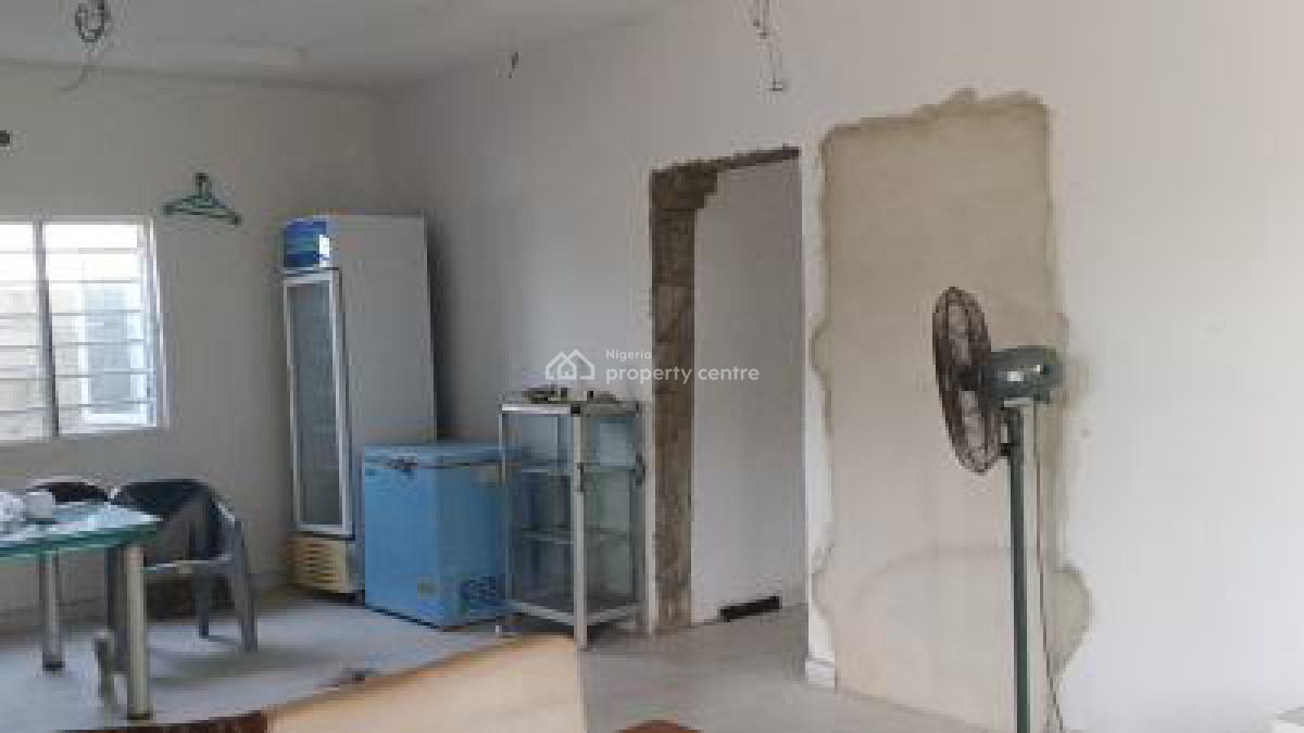 Distress Luxury 3 Bedroom Bungalow with a Room and Parlor Fenced &gated, Onosa, Ibeju Lekki, Lagos, Detached Bungalow for Sale