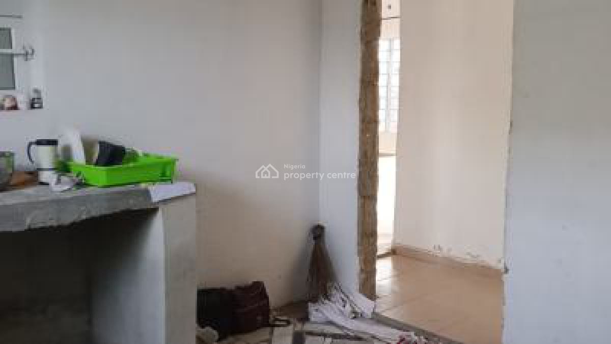 Distress Luxury 3 Bedroom Bungalow with a Room and Parlor Fenced &gated, Onosa, Ibeju Lekki, Lagos, Detached Bungalow for Sale