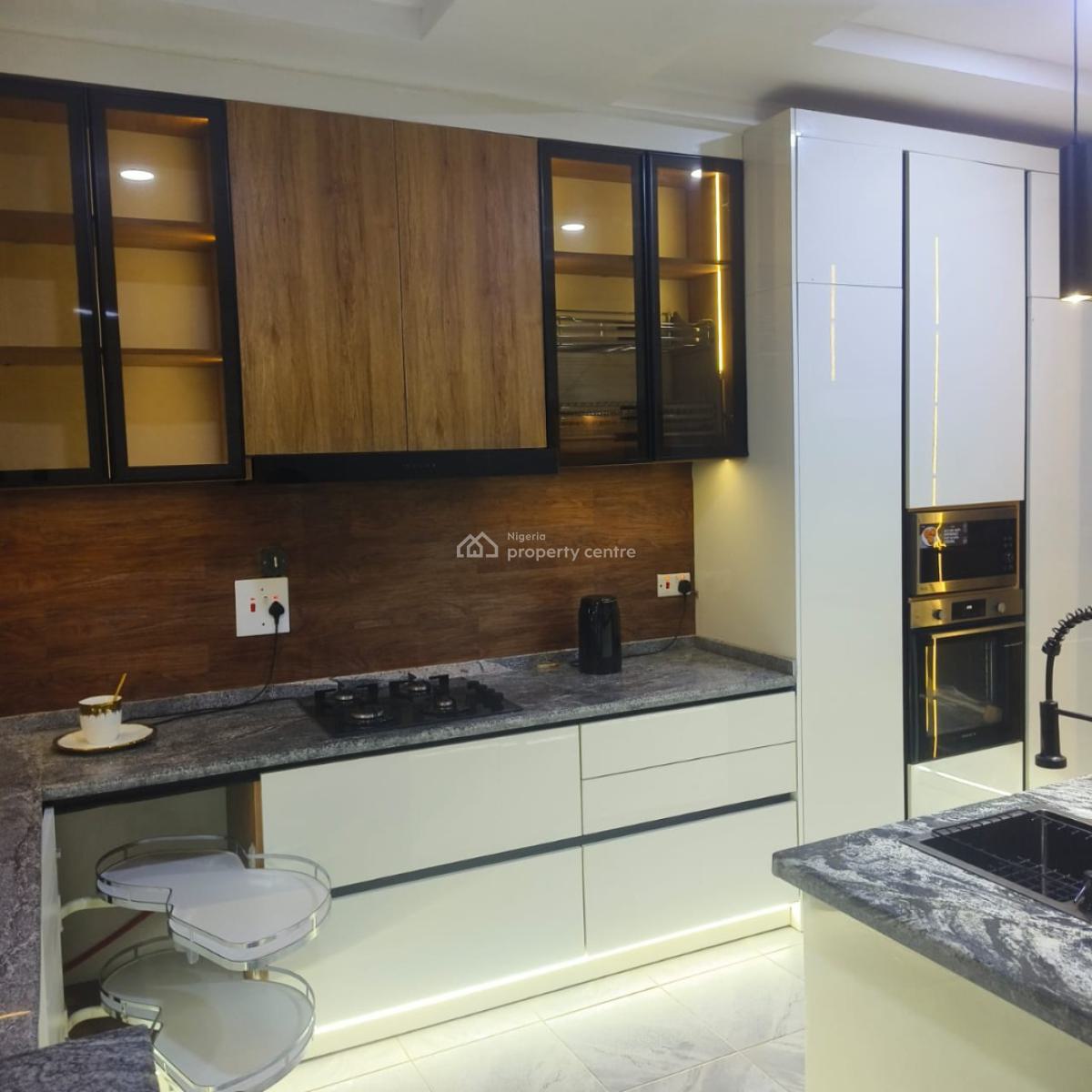 Luxury Fully Furnished 4 Bedrooms Terraced Duplex, Guzape District, Abuja, Terraced Duplex for Rent
