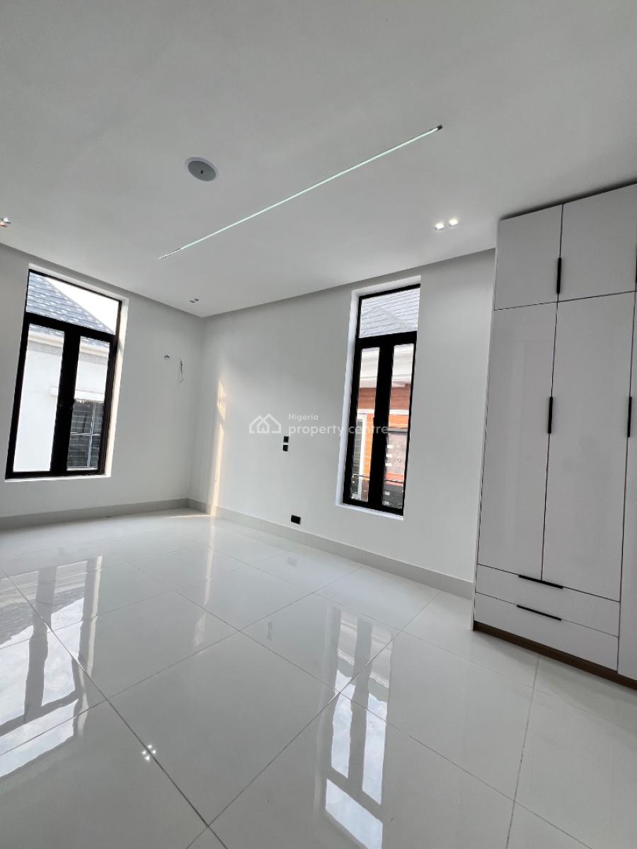 5 Bedroom Fully Detached Duplex with a Pool, Second Tollgate, Lekki, Lagos, Detached Duplex for Sale