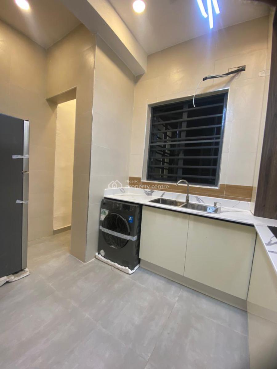 Newly Built 3 Bedroom Apartment, Lekki Phase 1, Lekki, Lagos, Flat / Apartment for Rent