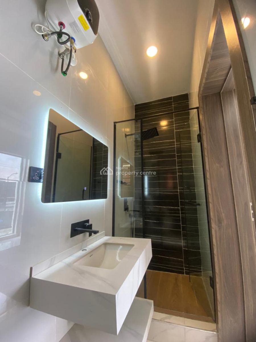 Newly Built 3 Bedroom Apartment, Lekki Phase 1, Lekki, Lagos, Flat / Apartment for Rent