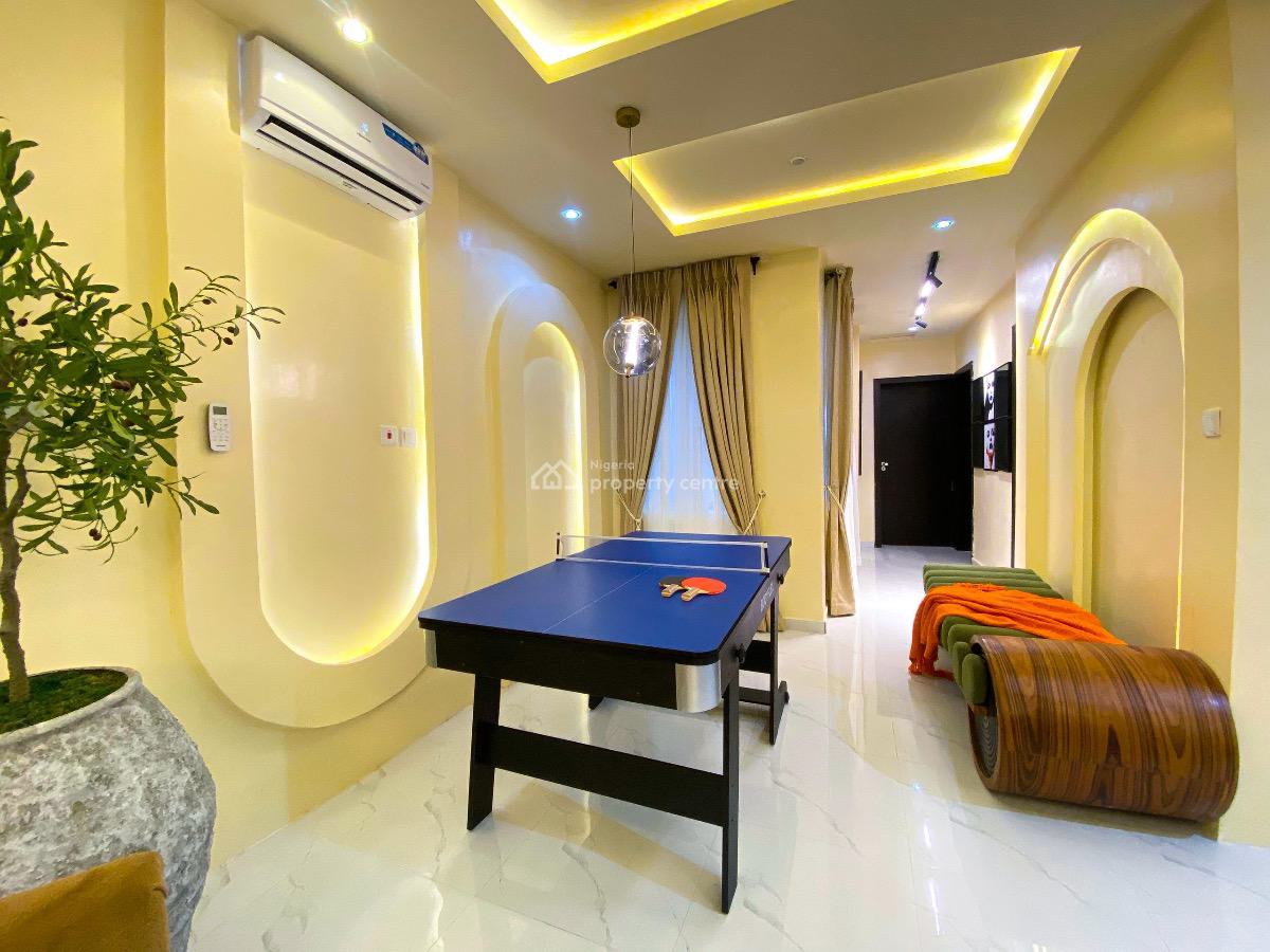 Luxury 2 Bedroom Apartment with Ps5, Snooker Board and Table Tennis, Lekki Conservation, Lekki, Lagos, Flat / Apartment Short Let