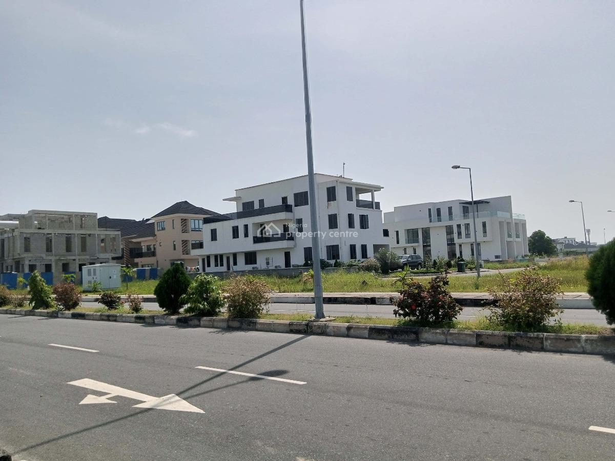 808sqm Residential Land (middle Plot ), Cowrie Creek Estate, Ikate, Lekki, Lagos, Residential Land for Sale