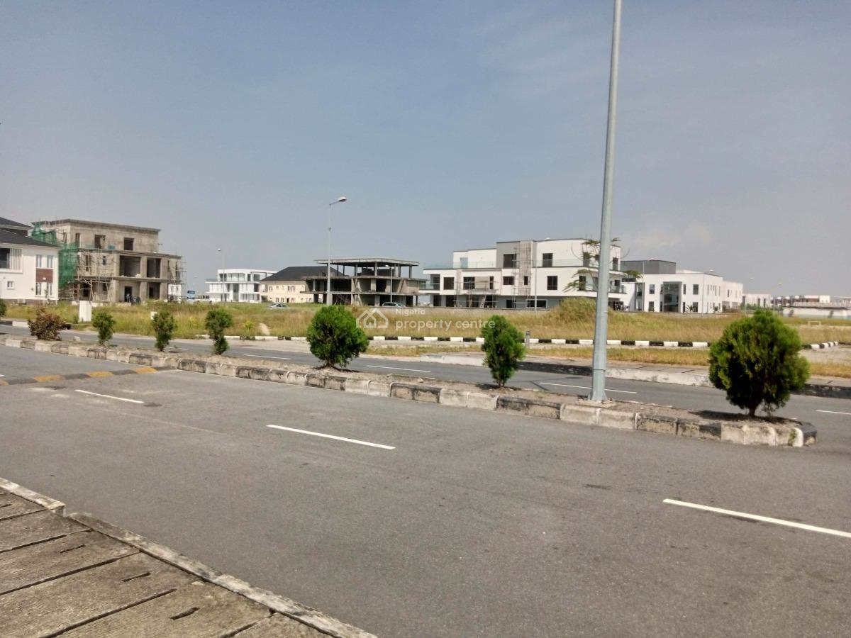808sqm Residential Land (middle Plot ), Cowrie Creek Estate, Ikate, Lekki, Lagos, Residential Land for Sale