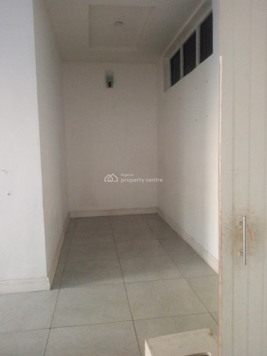 Sharp and Spacious 2bedroom Apartment (downstairs), Ado Ajah, Ajah, Lagos, Flat / Apartment for Rent