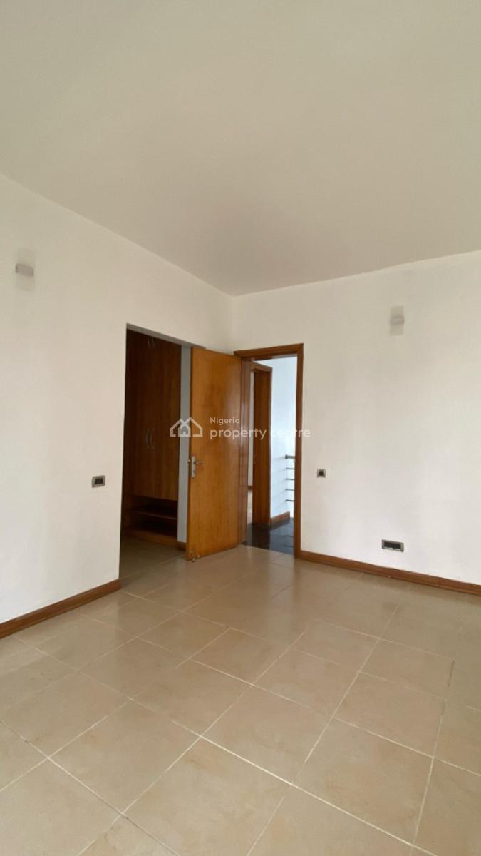 Spacious 3 Bedroom Apartment with Bq, Ikoyi, Lagos, Flat / Apartment for Rent