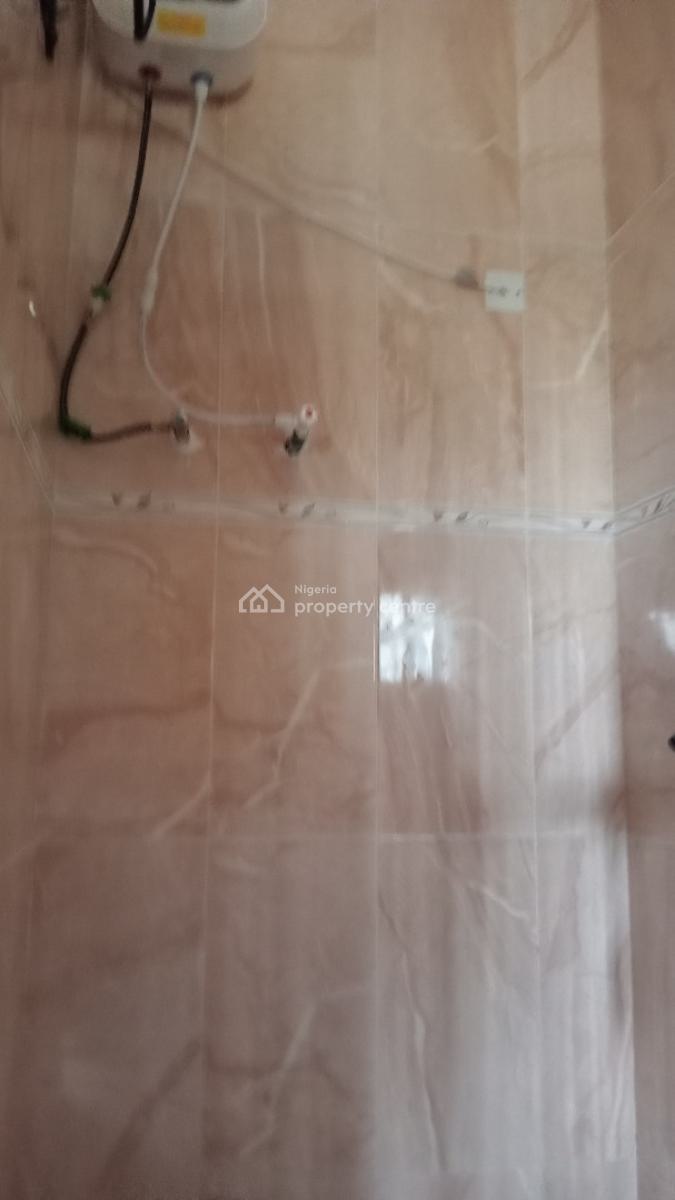 Well Maintained Standard 2 Bedroom Apartment Topnotch Finishing 2 Unit, Beechwood Estate, Ibeju Lekki Lagos, Imalete Alafia, Ibeju Lekki, Lagos, Flat / Apartment for Rent