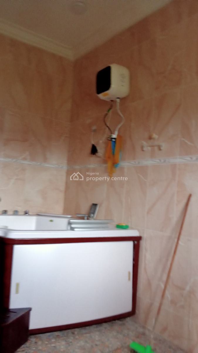 Well Maintained Standard 2 Bedroom Apartment Topnotch Finishing 2 Unit, Beechwood Estate, Ibeju Lekki Lagos, Imalete Alafia, Ibeju Lekki, Lagos, Flat / Apartment for Rent