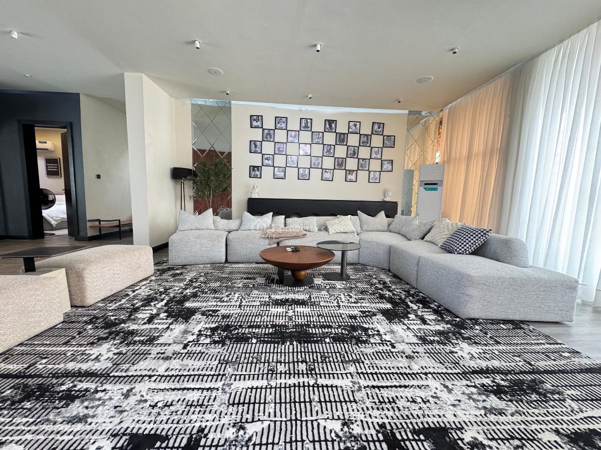 Luxury 3 Bedroom Apartment with Snooker, Lekki Conservation Center, Lekki, Lagos, Flat / Apartment Short Let