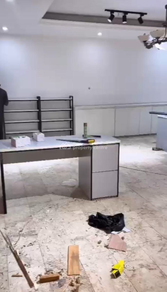 Office) Residential Extremely Clean 3 Bedrooms Flat with Bq,gimbia Str, Area 11, Garki, Abuja, Flat / Apartment for Rent